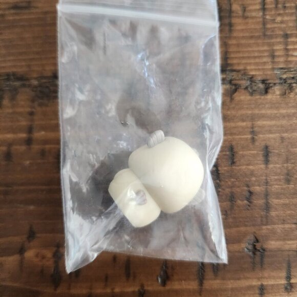 Disney Doorables Series 6 "Uka" from Raya and the Last Dragon - Picture 9 of 10